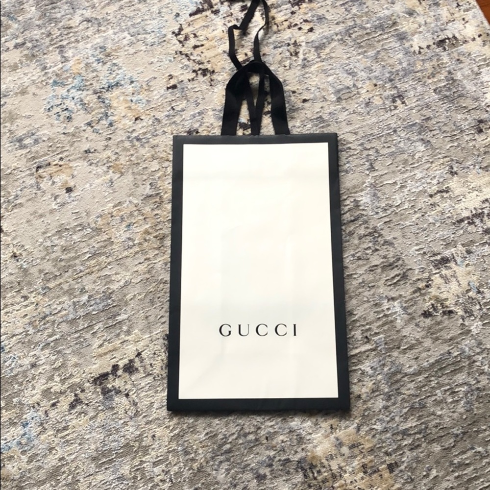 Gucci shopping bag